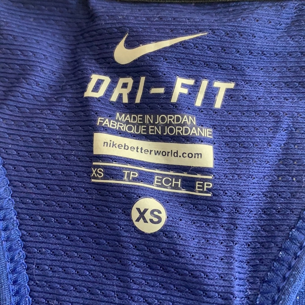 Nike Running dri-fit top- EUC - Picture 2 of 4